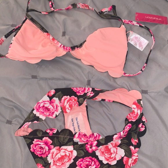 Pink Rose/Floral Xhilaration Bikini Set - Picture 2 of 5